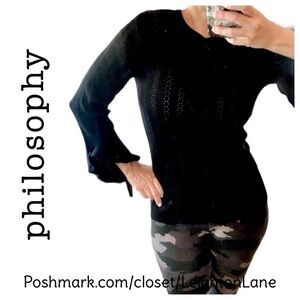 🎁 Philosophy Black Bell-Sleeved Fitted Top Lightweight Crochet Sweater Size M